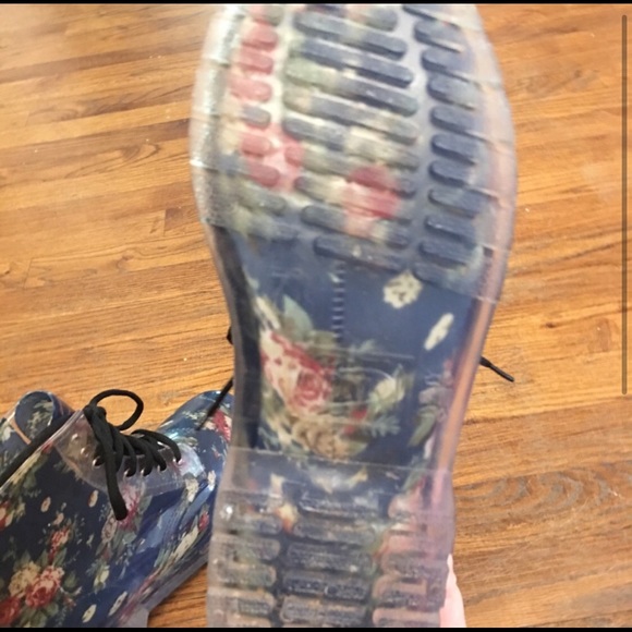 “Flower girlz” floral combat boots - Picture 2 of 3